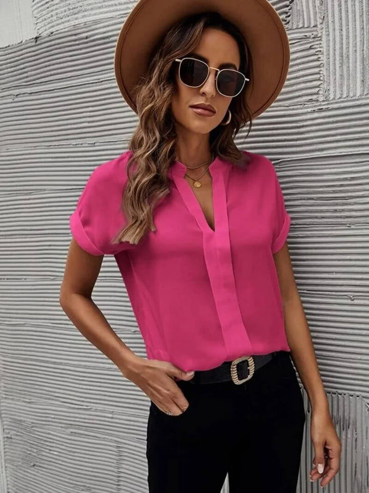 Beata™ - Elegancka Koszula z Dekoltem w Serek
