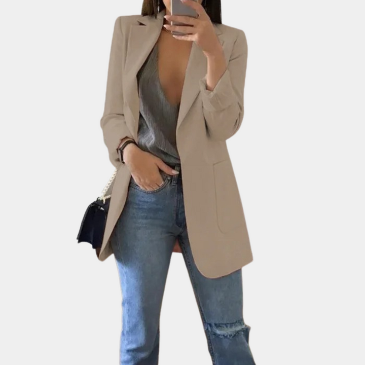 Karolina - Elegancka marynarka damska Bella o ponadczasowym wyglądzie
