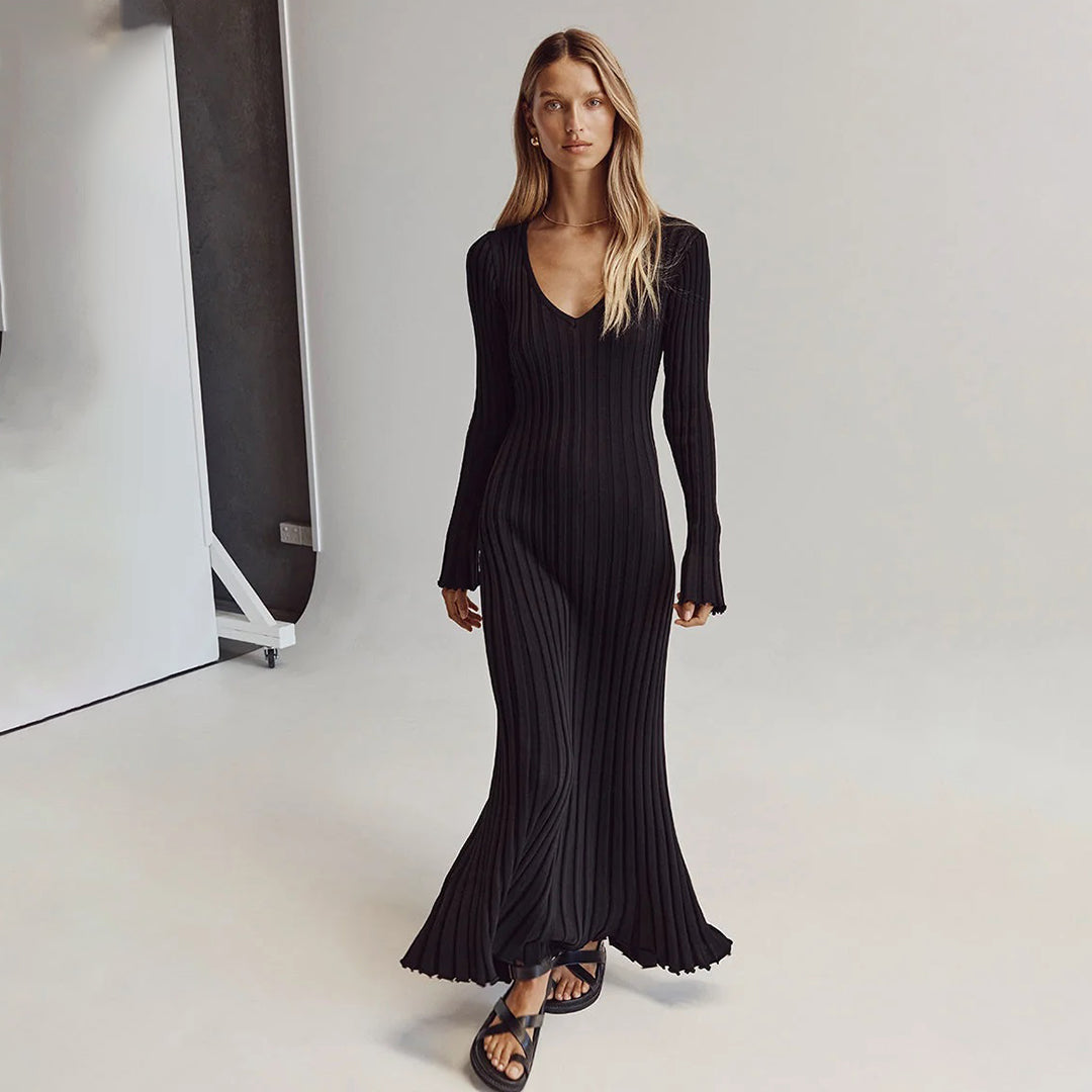 Elegancka dzianinowa sukienka maxi ABIGAIL - stylowy dodatek do Twojej garderoby!
