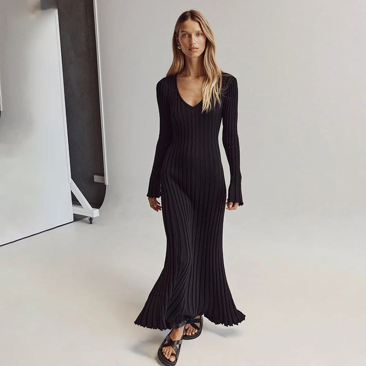 Elegancka dzianinowa sukienka maxi ABIGAIL - stylowy dodatek do Twojej garderoby!