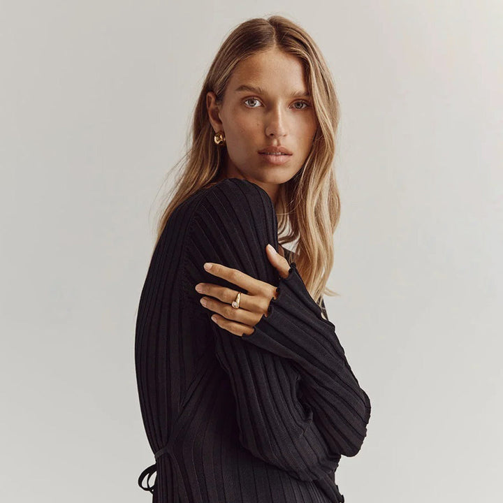 Elegancka dzianinowa sukienka maxi ABIGAIL - stylowy dodatek do Twojej garderoby!