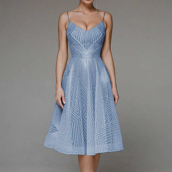 Blanca - Stylowa sukienka z eleganckimi odkrytymi plecami dla wyrafinowanego wyglądu