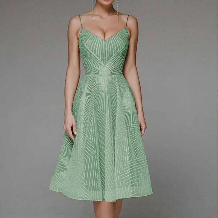 Blanca - Stylowa sukienka z eleganckimi odkrytymi plecami dla wyrafinowanego wyglądu