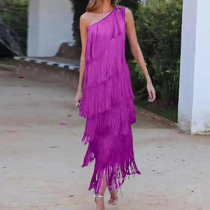 Carol - Stylowa sukienka na jedno ramię z modnymi frędzlami