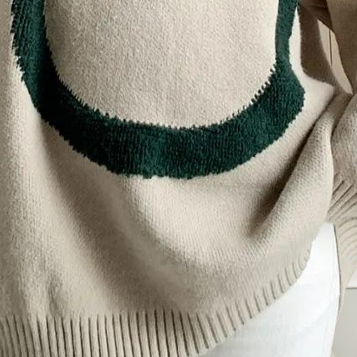 Karolina - Ultimate Warmth: Damski sweter z dzianiny z przytulną bluzą z kapturem