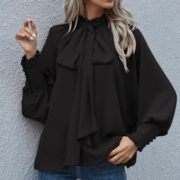 Laura - Elegancka bluzka damska o ponadczasowym wyglądzie