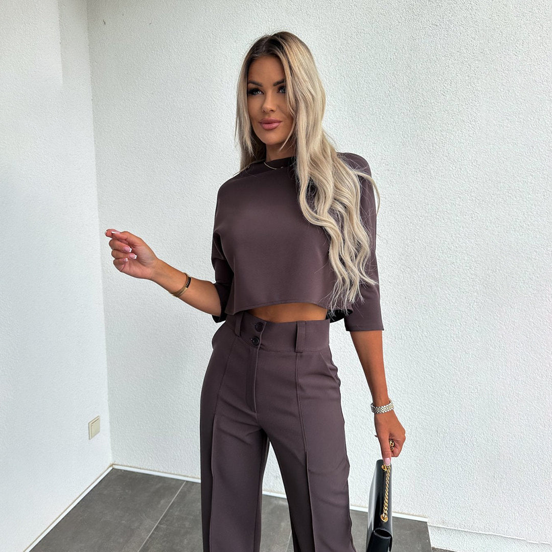 Amelia - Elegancki, dwuczęściowy zestaw dla niewymuszonego wyrafinowania