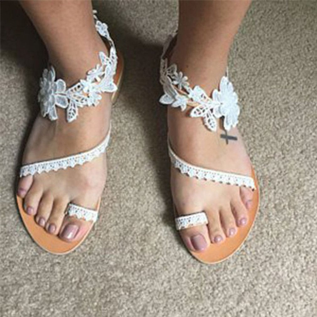 Francheska - Eleganckie sandały z koronką i kwiatowym nadrukiem dla kobiet