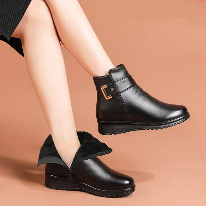 Aurelia - Eleganckie wełniane buty ortopedyczne dla kobiet ze stylową metalową klamrą