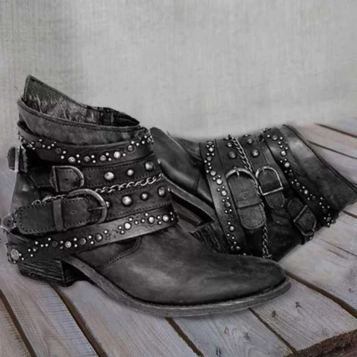 Weronika - Modne buty w stylu vintage
