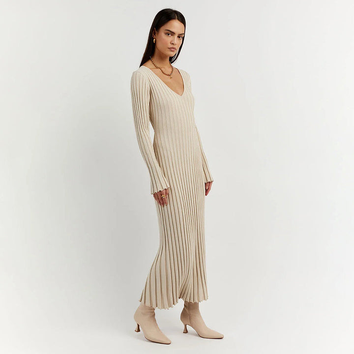 Elegancka dzianinowa sukienka maxi ABIGAIL - stylowy dodatek do Twojej garderoby!