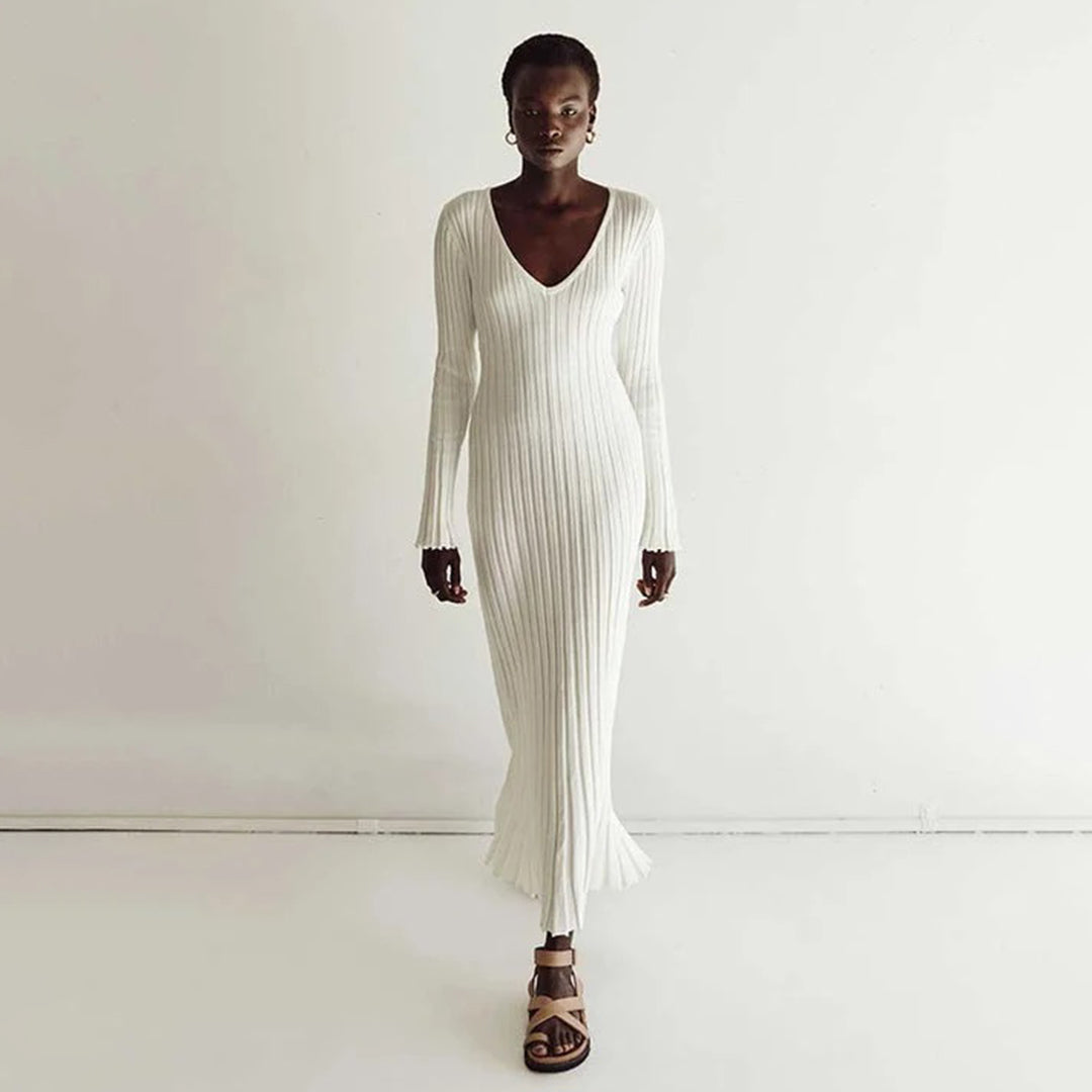 Elegancka dzianinowa sukienka maxi ABIGAIL - stylowy dodatek do Twojej garderoby!