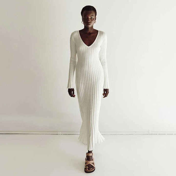 Elegancka dzianinowa sukienka maxi ABIGAIL - stylowy dodatek do Twojej garderoby!
