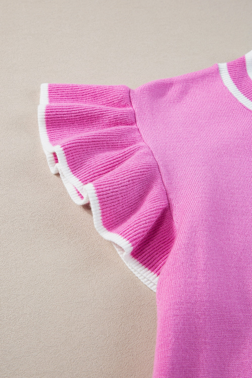 Lana - Stylowy sweter z prążkowanym okrągłym dekoltem dla kobiet